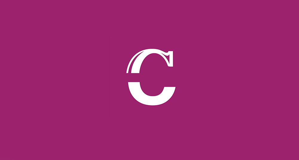 Logotipo de letra C sobre colores corporativos para clásicos nunha hora